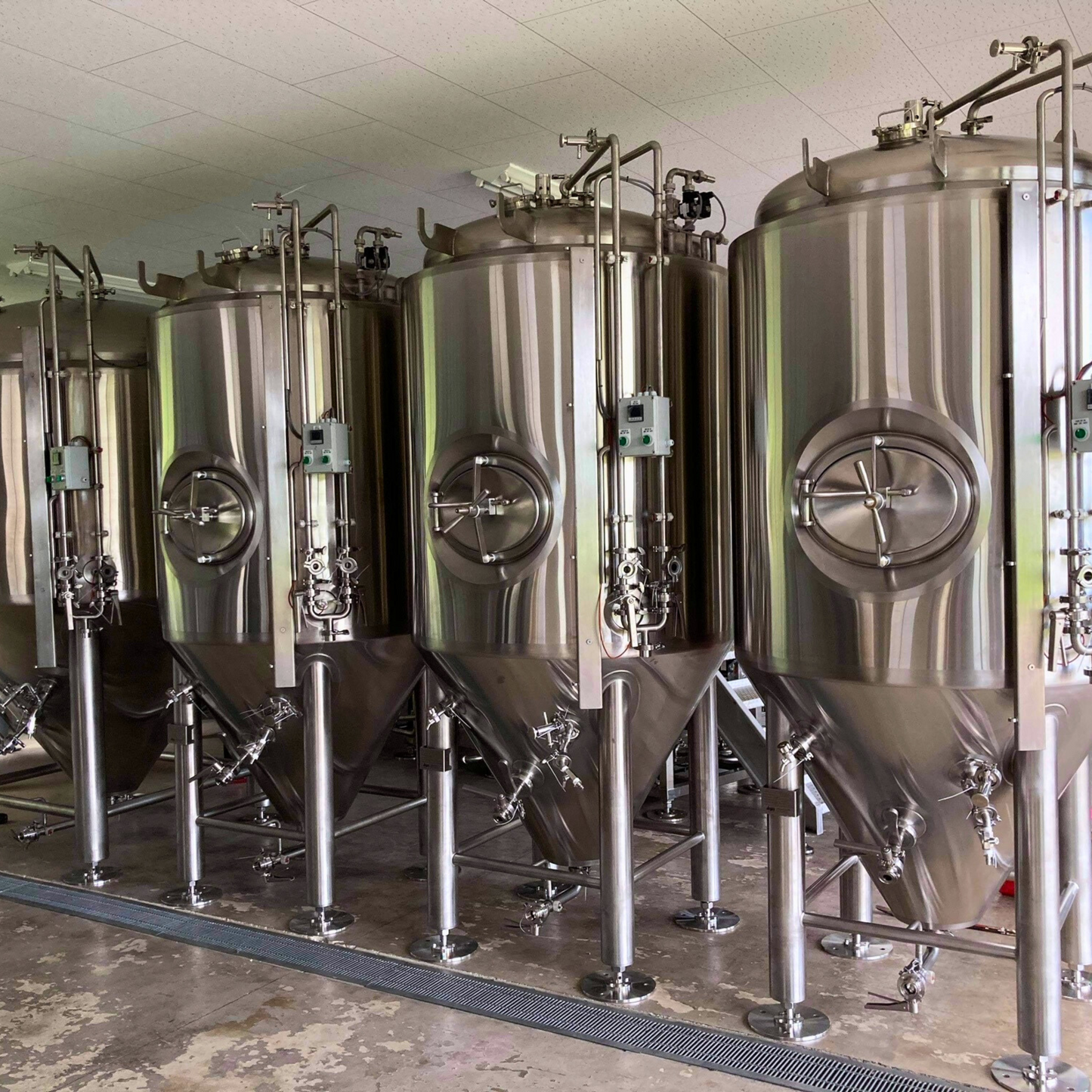 Conical Fermentation Tank | Advanced Conical Fermenter with Custom Features